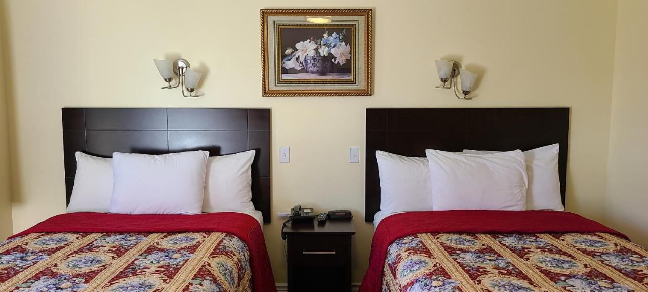 Fox Motor Inn Greater Napanee Ngoại thất bức ảnh