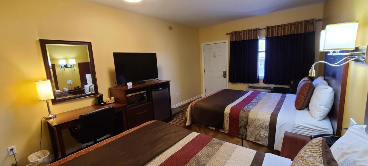 Fox Motor Inn Greater Napanee Ngoại thất bức ảnh