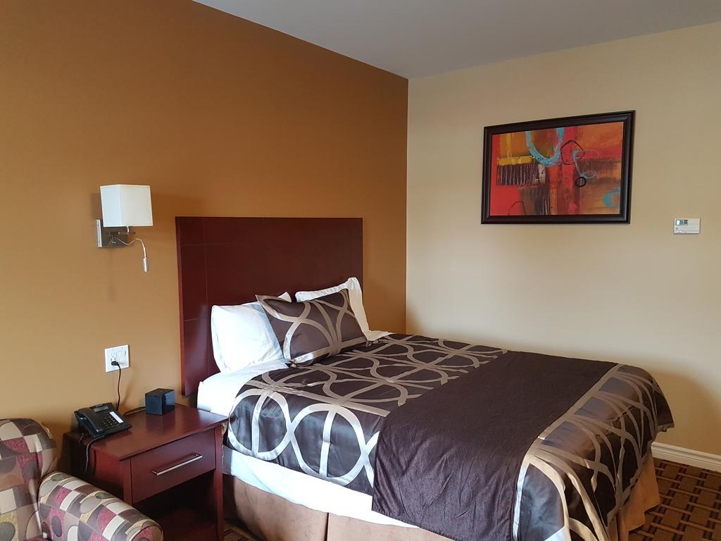 Fox Motor Inn Greater Napanee Ngoại thất bức ảnh