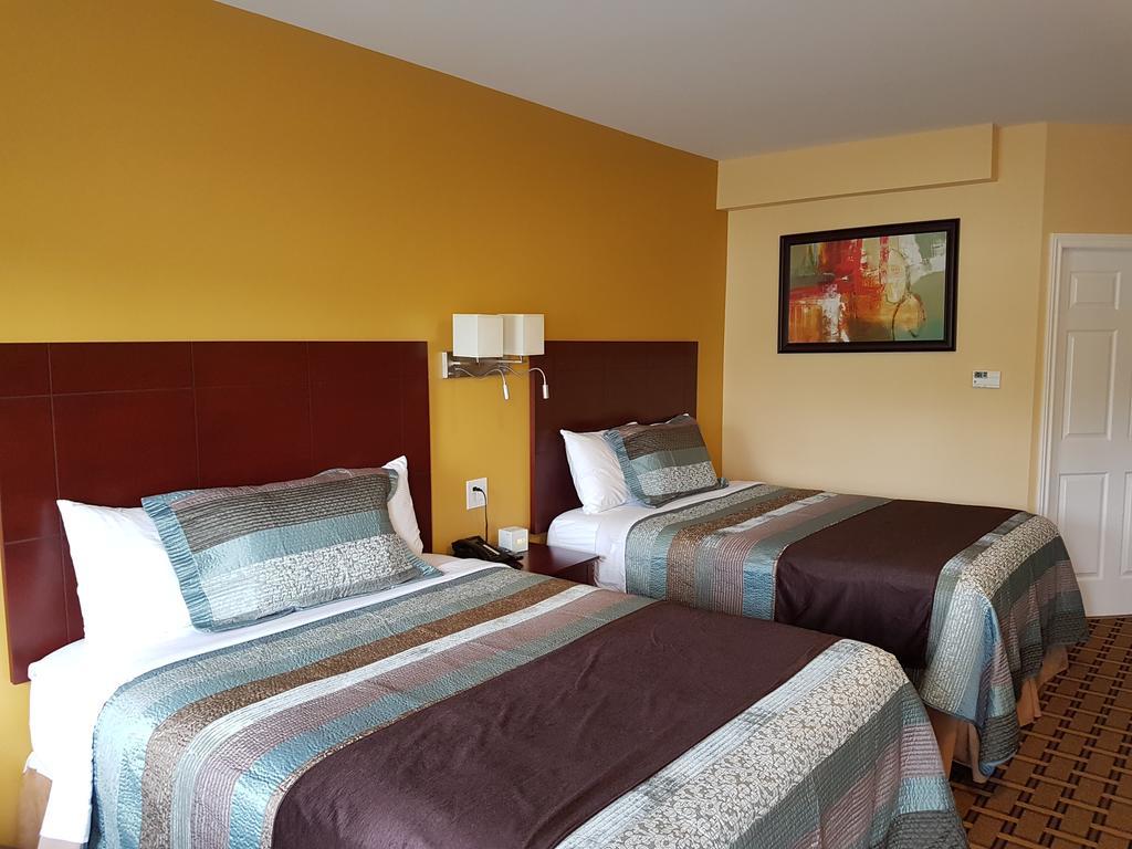 Fox Motor Inn Greater Napanee Ngoại thất bức ảnh