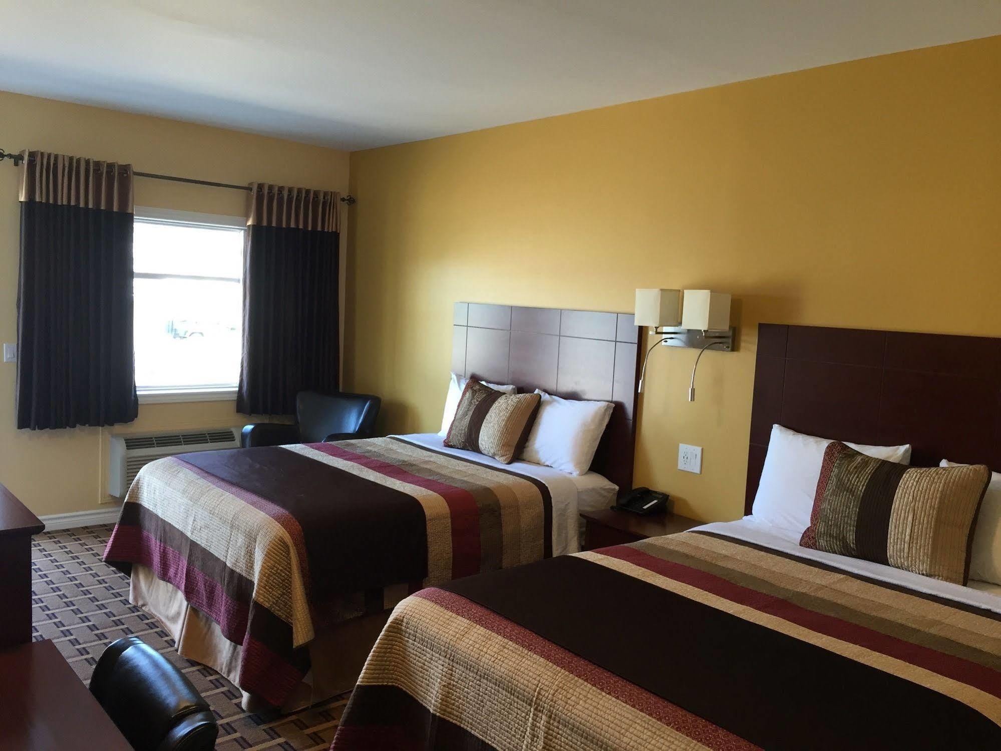 Fox Motor Inn Greater Napanee Ngoại thất bức ảnh