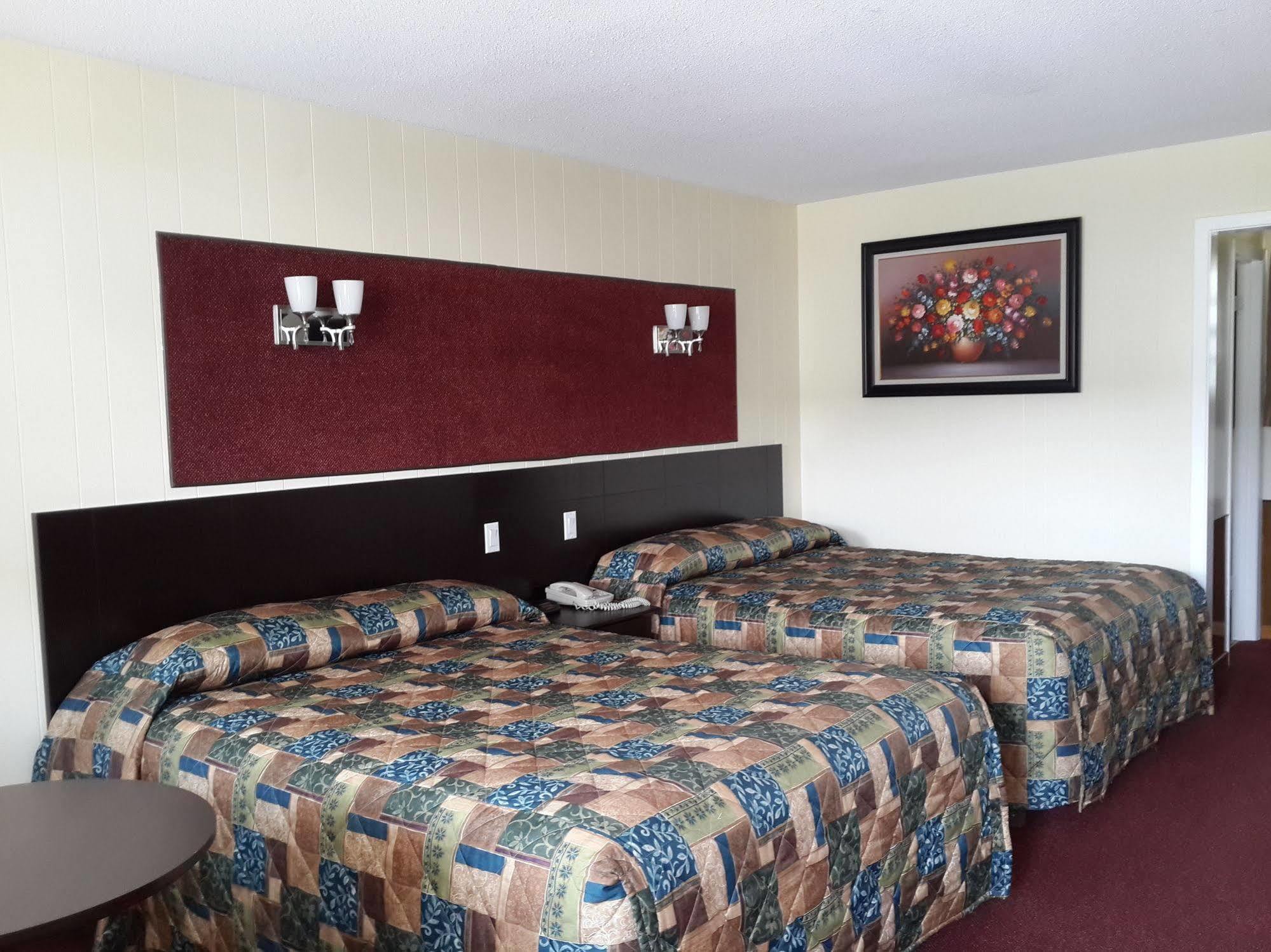 Fox Motor Inn Greater Napanee Ngoại thất bức ảnh